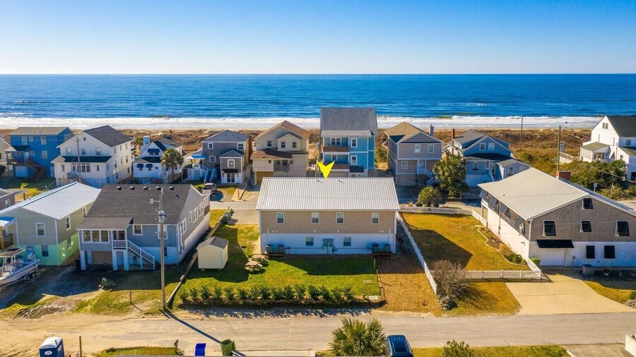 Boardwalk Shores C 3 Bedroom Duplex by RedAwning