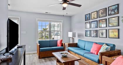 Anchors Away Unit 4 2 Bedroom Duplex by RedAwning