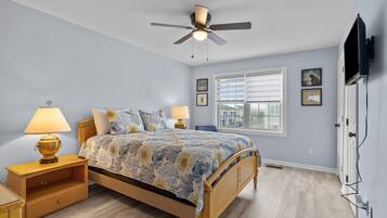 Condo, 2 Bedrooms