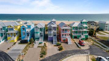 House, 5 Bedrooms | Exterior