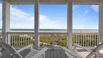 House, 5 Bedrooms | Property grounds