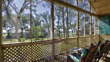 House, 3 Bedrooms | Property grounds