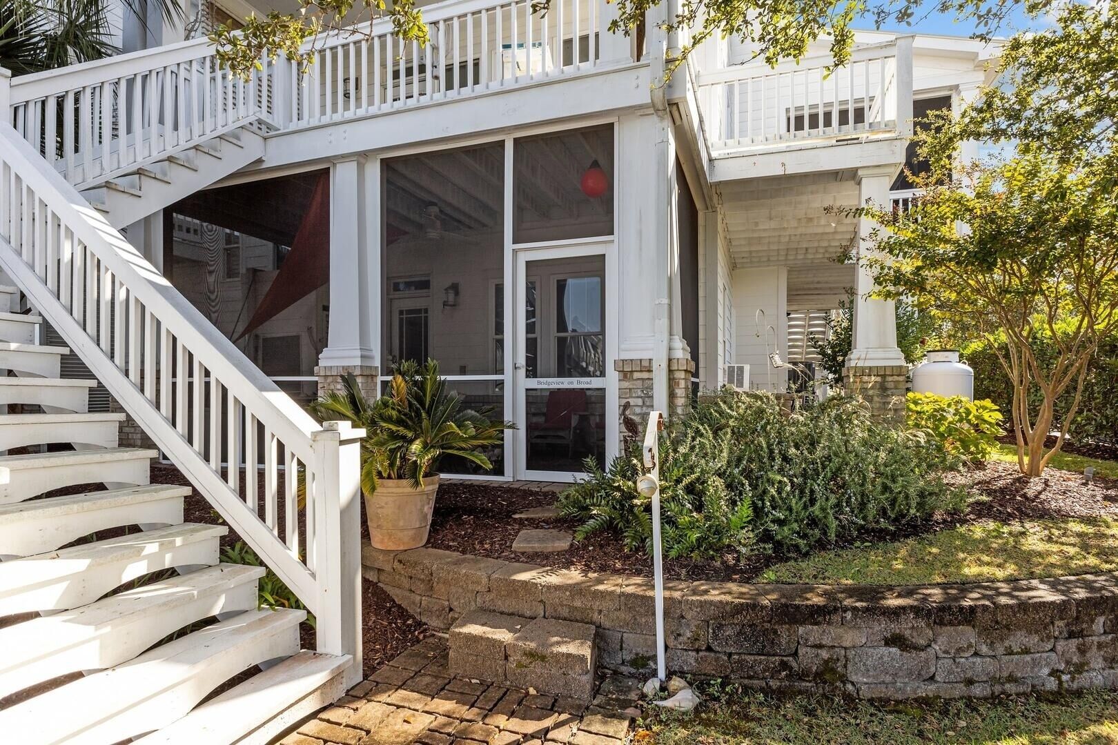 Studio, 1 Bedroom | Exterior detail