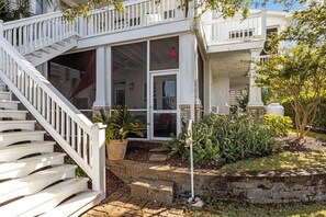 Studio, 1 Bedroom | Exterior detail - Bridgeview On Broad 1 Bedroom Home by RedAwning (Beaufort)