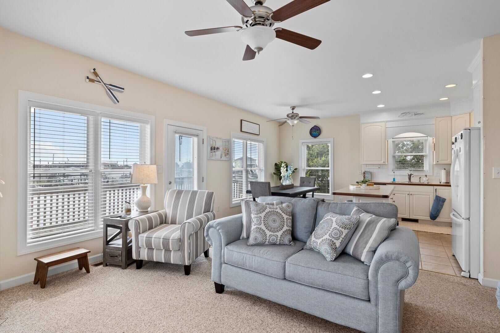 House, 4 Bedrooms | Living area