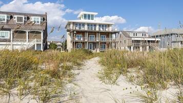 House, 5 Bedrooms | Bahagian luar