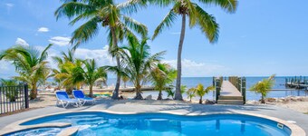 Wide Horizon oceanfront.  4 bedroom, 4 ½ bath,  kayaks, pool + observation deck.