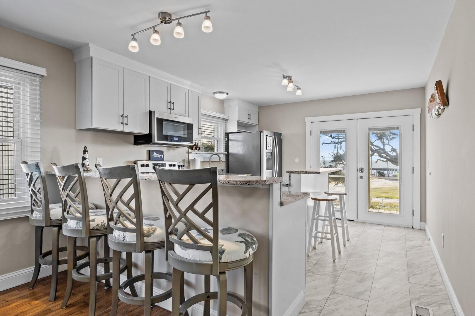 Condo, 2 Bedrooms | Private kitchen | Fridge, oven, coffee/tea maker