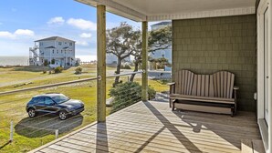 Unclassified image, 4 of 44, button - Mi Faro 2 Bedroom Duplex by RedAwning (Harkers Island)