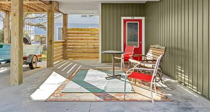 Mi Faro 1 Bedroom Duplex by RedAwning