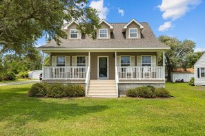 House, 3 Bedrooms | Exterior