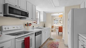 Rumah, 3 kamar tidur | Dapur pribadi | Lemari es, oven, mesin pembuat kopi/teh, dan pemanggang roti