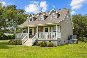 House, 3 Bedrooms | Exterior