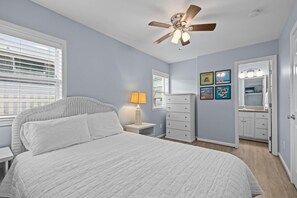 2 bedrooms, free WiFi - Boardwalk Shores B 2 Bedroom Duplex by RedAwning (Atlantic Beach)