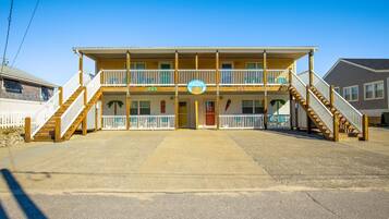 Condo, 2 Bedrooms | Exterior