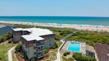 Condo, 2 Bedrooms | Exterior