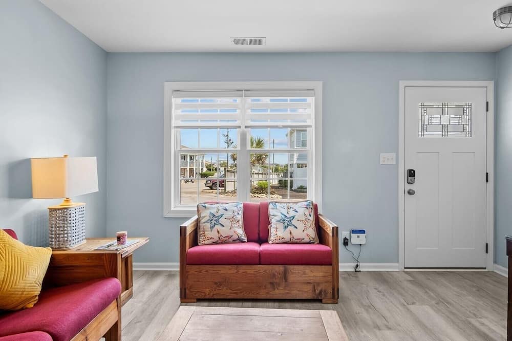 Anchors Away Unit 3 2 Bedroom Duplex by RedAwning - Atlantic Beach, NC