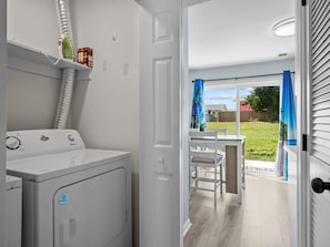 Condo, 2 phòng ngủ | Nội thất
