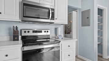 Condo, 2 Bedrooms | Private kitchen | Coffee/tea maker, fridge, oven, toaster