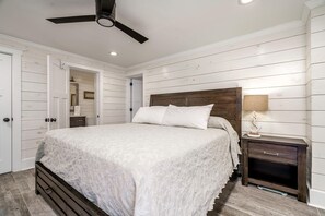 Condo, 4 Bedrooms