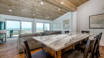 Townhouse, 4 kamar tidur | Makan di kamar