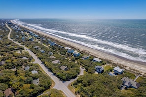 House, 6 Bedrooms | Beach