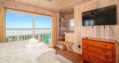 Duneside 6 Bedroom Home by RedAwning