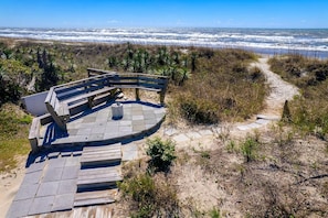 House, 6 Bedrooms | Property grounds - Duneside 6 Bedroom Home by RedAwning (Atlantic Beach)