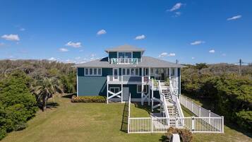 House, 6 Bedrooms | Exterior