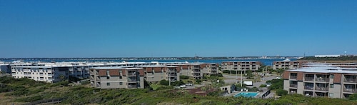 Southwinds J6 2 Bedroom Condo by RedAwning