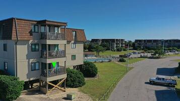 Condo, 2 Bedrooms | Exterior