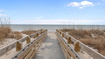 Condo, 3 Bedrooms | Beach