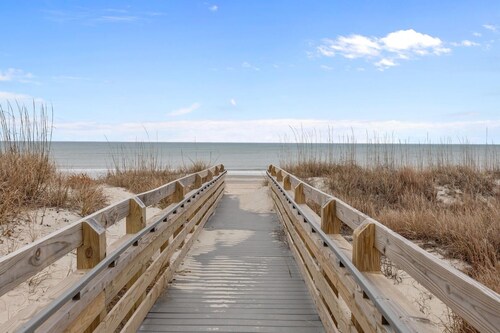 Boardwalk Shores A 3 Bedroom Duplex by RedAwning