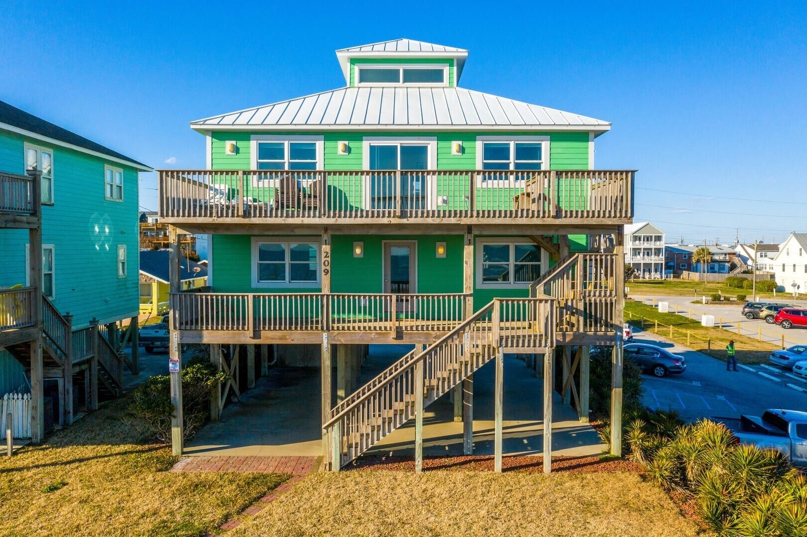 Nhà, 4 phòng ngủ | Ngoại thất