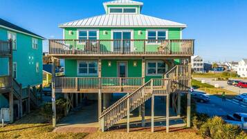 Nhà, 4 phòng ngủ | Ngoại thất