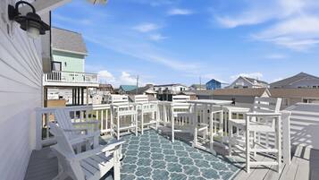 House, 3 Bedrooms | Terrace/patio