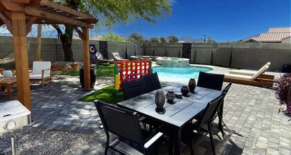 Buddha Estate#4 - Great neighborhood, Sparkling pool and Hot tub, EV Charger, Games