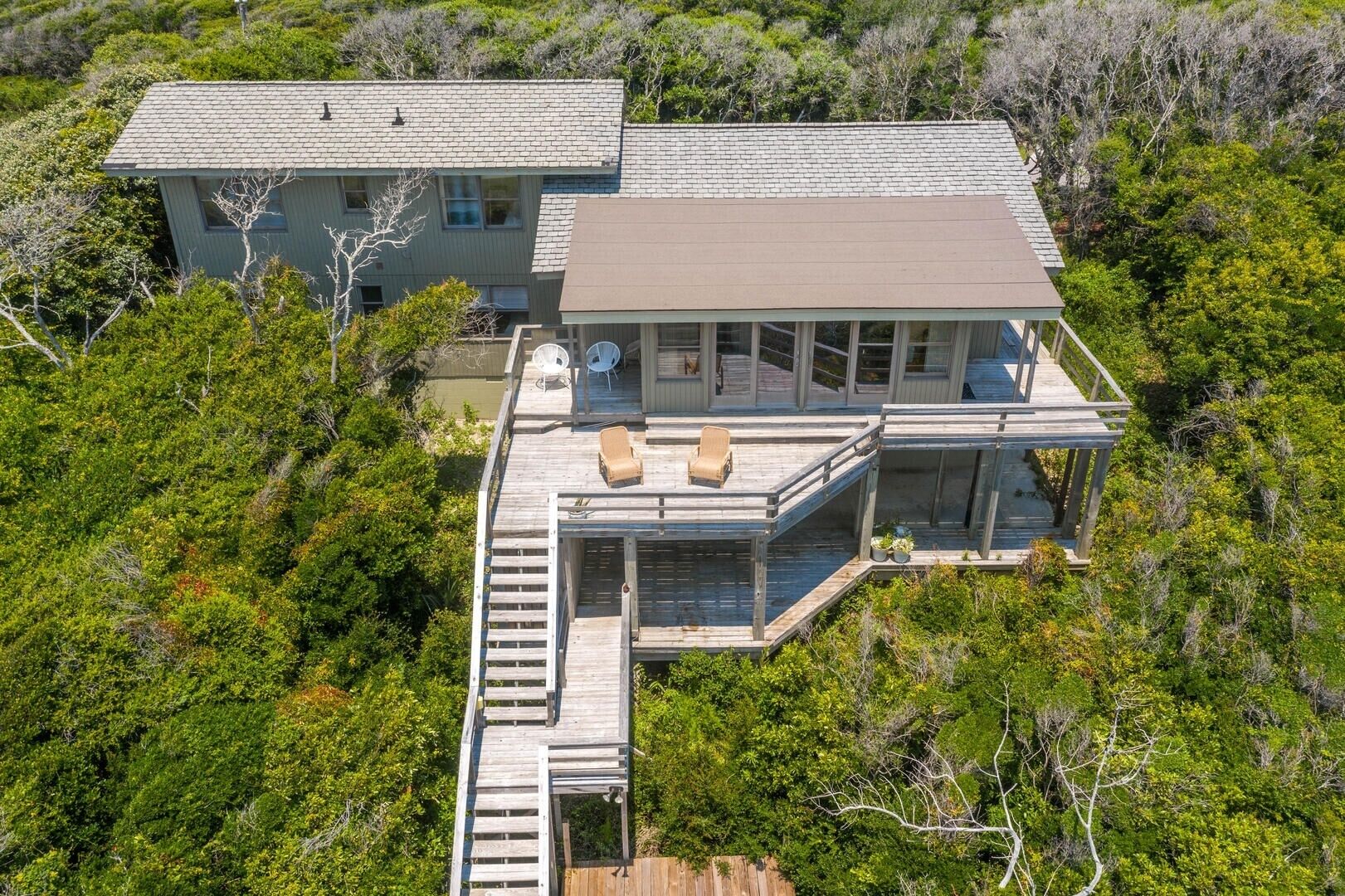 The Green Flash 4 Bedroom Home by Redawning