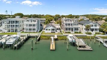 House, 4 Bedrooms | Marina
