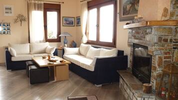 House, Smoking | 2 bedrooms