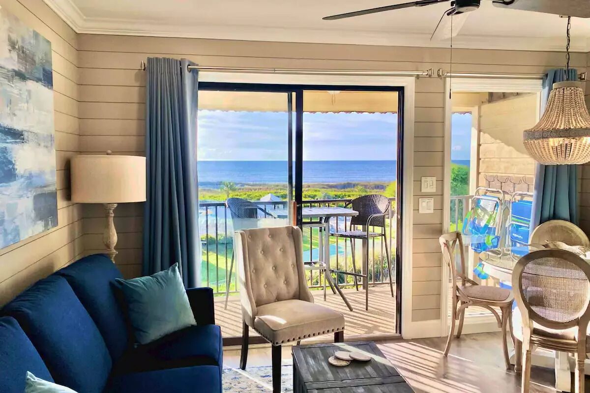 智能電視、書籍、音樂庫