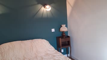 2 多间卧室、办公桌、熨斗/熨衣板、旅行婴儿床