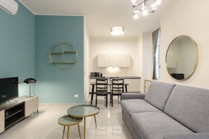 Appartement Standard | Aire de séjour | Téléviseur de 32 po avec télévision numérique