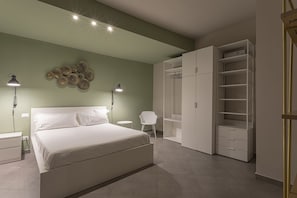 Appartement de base | Fer et planche à repasser, lit de bébé (supplément)