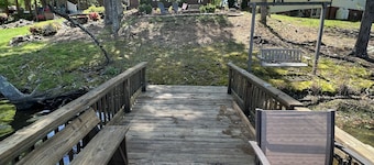 Lakefront Home / 2Bd 1 Ba / Boat Dock