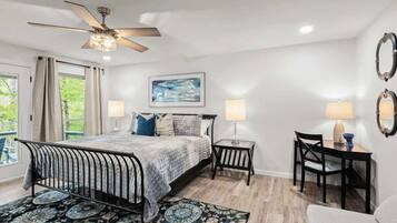 5 bedrooms, desk, iron/ironing board, travel cot