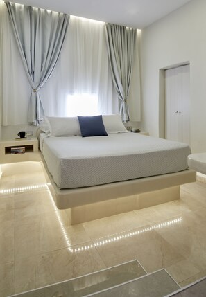 3 bedrooms, individually decorated, individually furnished, free WiFi