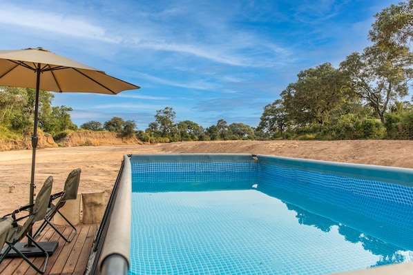 Sesongbasert utendørsbasseng