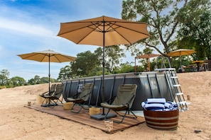 Sesongbasert utendørsbasseng