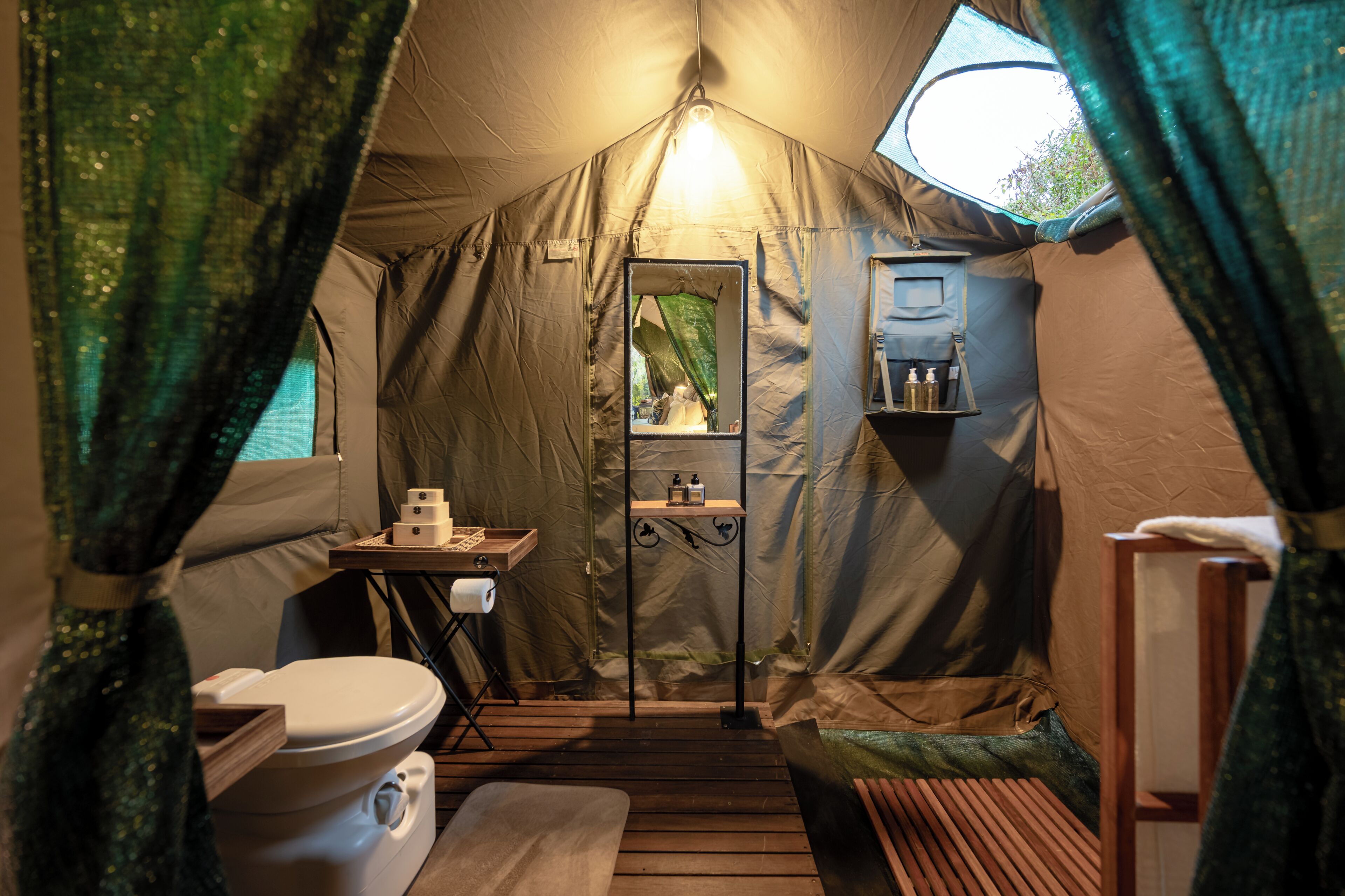 Luxury Tent | Bathroom